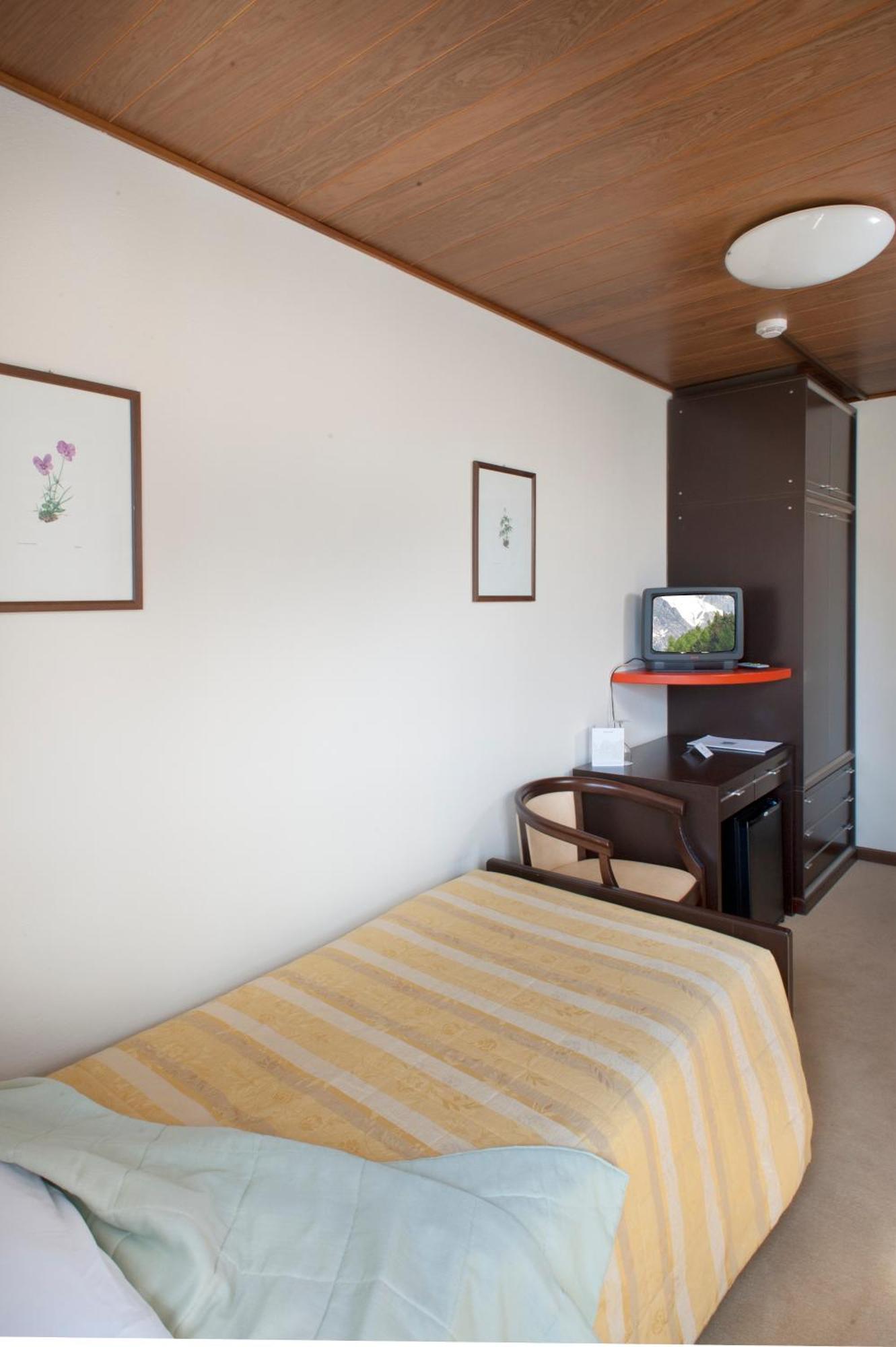 Hotel Mirella Ponte Di Legno Zimmer foto